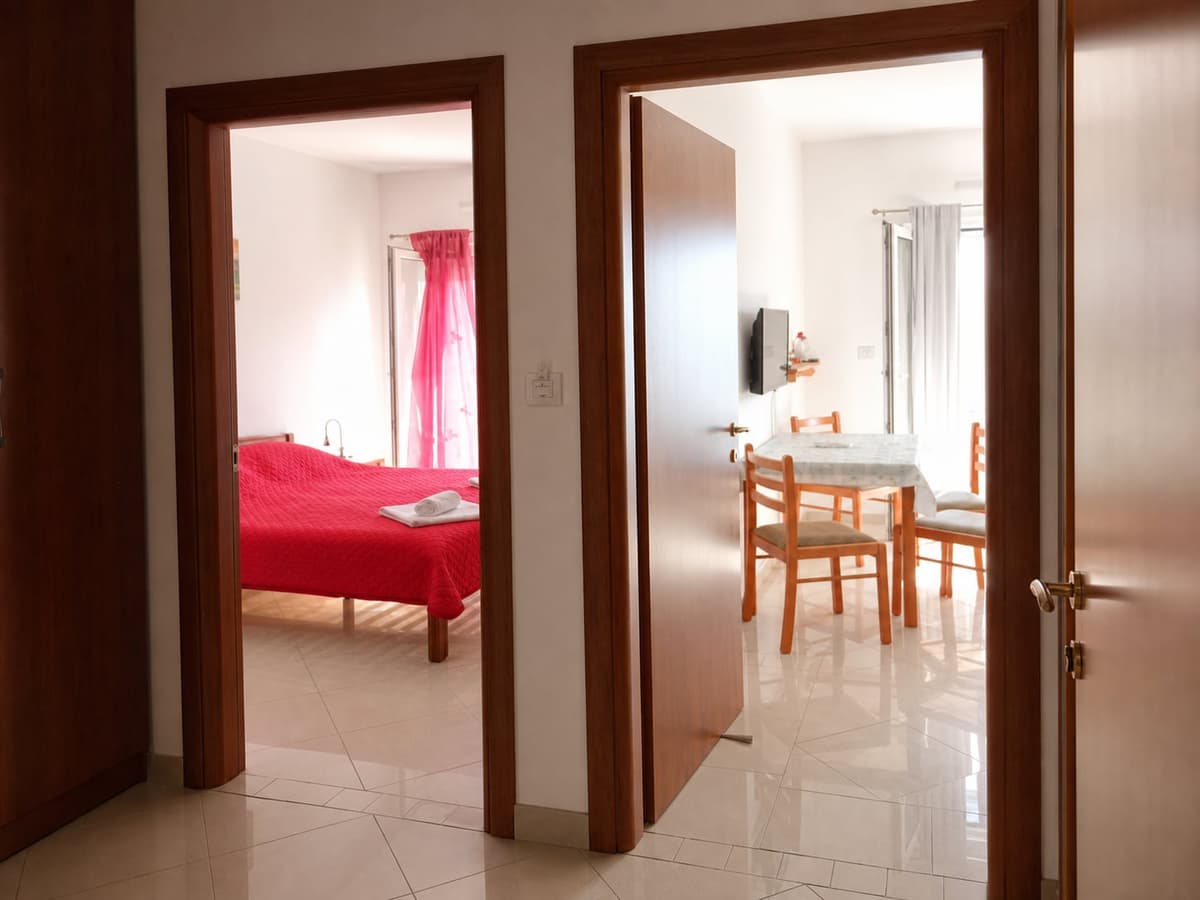 One-Bedroom Apartment with Balcony & Sea View — photo 5