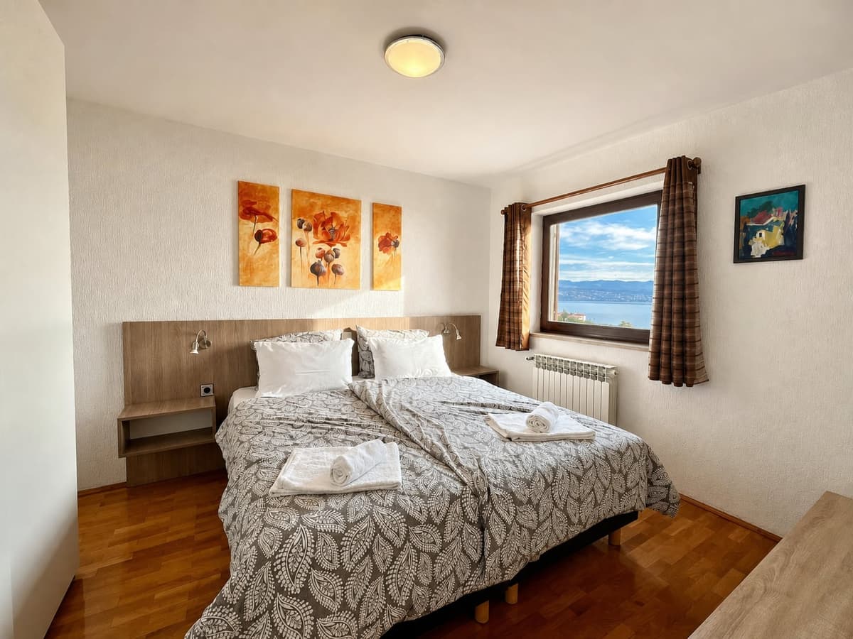 Apartment with Balcony & Sea View — photo 9
